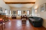 8 bedrooms Villa in Carmignano, Italy No. 127870 - Image 37