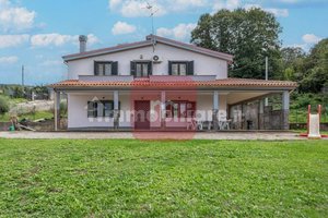5 bedrooms Villa in San Cesareo, Italy No. 129401
