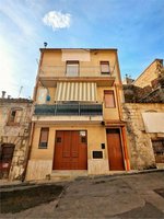 5 rooms House in Mussomeli, Italy No. 132996 - house in Italy