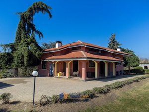 10 rooms Villa in Asti, Italy No. 140696