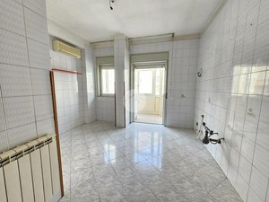 3 rooms Apartment in Palermo, Italy No. 148698