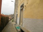 2 bedrooms House in Pescia, Italy No. 154 - Image 2