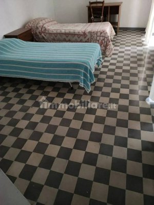 4 bedrooms Villa in Campobasso, Italy No. 157136