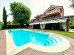 3 bedrooms Villa in Segrate, Italy No. 166703 - Image 16