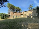 20 bedrooms House in Cortona, Italy No. 199 - Image 3