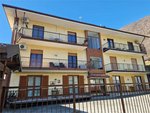 3 rooms Apartment in Omegna, Italy No. 202235 - Image 2