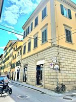 62m² Commercial property in Florence, Italy No. 210110 - Image 13