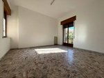 3 bedrooms Apartment in Catanzaro, Italy No. 210989 - Image 4
