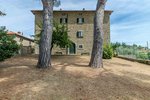 8 bedrooms Villa in Cortona, Italy No. 214 - Image 4
