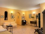 8 rooms Apartment in Catanzaro, Italy No. 218099 - Image 4