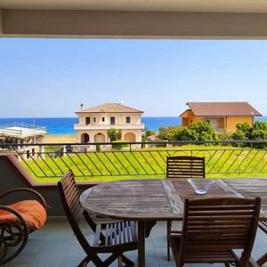 8 rooms Apartment in Mandatoriccio, Italy No. 221031