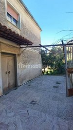 4 rooms House in Lamezia Terme, Italy No. 227970 - Image 4