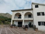 5 bedrooms House in San Vittore del Lazio, Italy No. 229100 - house in Italy