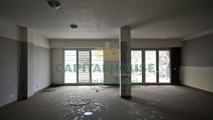 1 room Commercial property in Portico di Caserta, Italy No. 229720