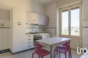 3 bedrooms Apartment in Macerata, Italy No. 232222