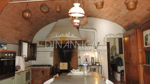 8 rooms Villa in Capannoli, Italy No. 236691