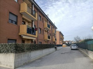 3 rooms Apartment in Matrice, Italy No. 237302
