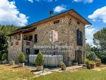 4 rooms House in Todi, Italy No. 237403 - house in Italy