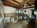 5 rooms House in Loro Ciuffenna, Italy No. 238243 - Image 2