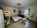 5 rooms House in Loro Ciuffenna, Italy No. 238243 - Image 9