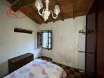 5 rooms House in Loro Ciuffenna, Italy No. 238243 - Image 14