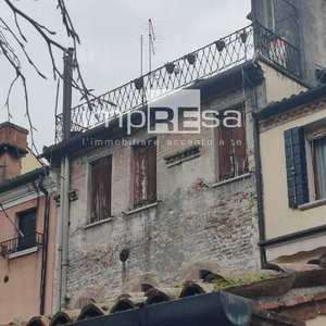 3 bedrooms Building in Treviso, Italy No. 238599