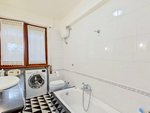 4 rooms Apartment in Rome, Italy No. 238969 - Image 16