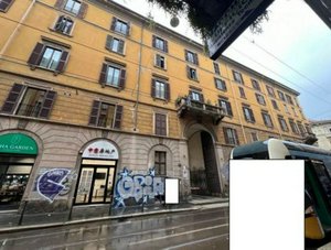 8 rooms Duplex in Milan, Italy No. 245436