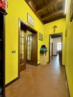 2 bedrooms Apartment in Mantua, Italy No. 250325 - Image 8