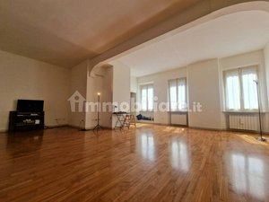 2 bedrooms Apartment in Mantua, Italy No. 250747