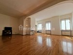 2 bedrooms Apartment in Mantua, Italy No. 250747 - apartment in Italy