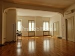 2 bedrooms Apartment in Mantua, Italy No. 250747 - Image 4