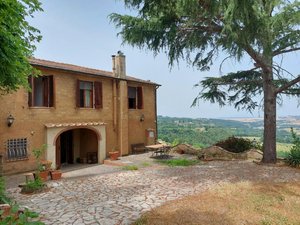 3 bedrooms House in Volterra, Italy No. 262