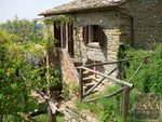 3 bedrooms House in Cortona, Italy No. 282 - Image 3