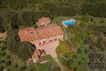 14 bedrooms House in Chianni, Italy No. 285 - house in Italy