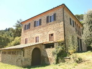 6 bedrooms House in Chianni, Italy No. 367