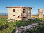 4 bedrooms House in Castiglione del Lago, Italy No. 371 - Image 2