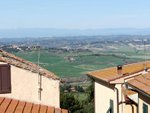 3 bedrooms House in Lajatico, Italy No. 405 - Image 4