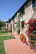 9 bedrooms Apartment in Castiglione del Lago, Italy No. 418 - Image 4