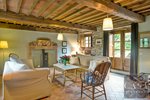 6 bedrooms House in Pescaglia, Italy No. 419 - Image 4