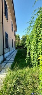 4 bedrooms House in Carrara, Italy No. 48098 - Image 8