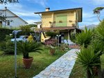 3 bedrooms Villa in Montignoso, Italy No. 49606 - Image 4