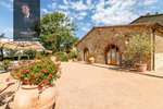 31 bedroom Villa in San Gimignano, Italy No. 510 - Image 5
