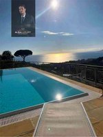 4 bedrooms Villa in Bordighera, Italy No. 543 - Image 6