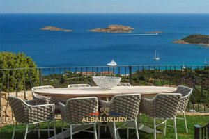 3 bedrooms Villa in Arzachena, Italy No. 544