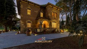 5 bedrooms Villa in Terricciola, Italy No. 545