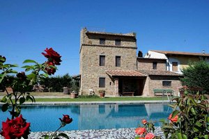 4 bedrooms House in Cortona, Italy No. 565