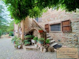 7 bedrooms House in Monterchi, Italy No. 588