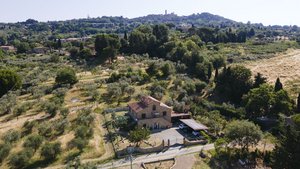 4 bedrooms House in Volterra, Italy No. 61384