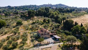 4 bedrooms House in Volterra, Italy No. 61391